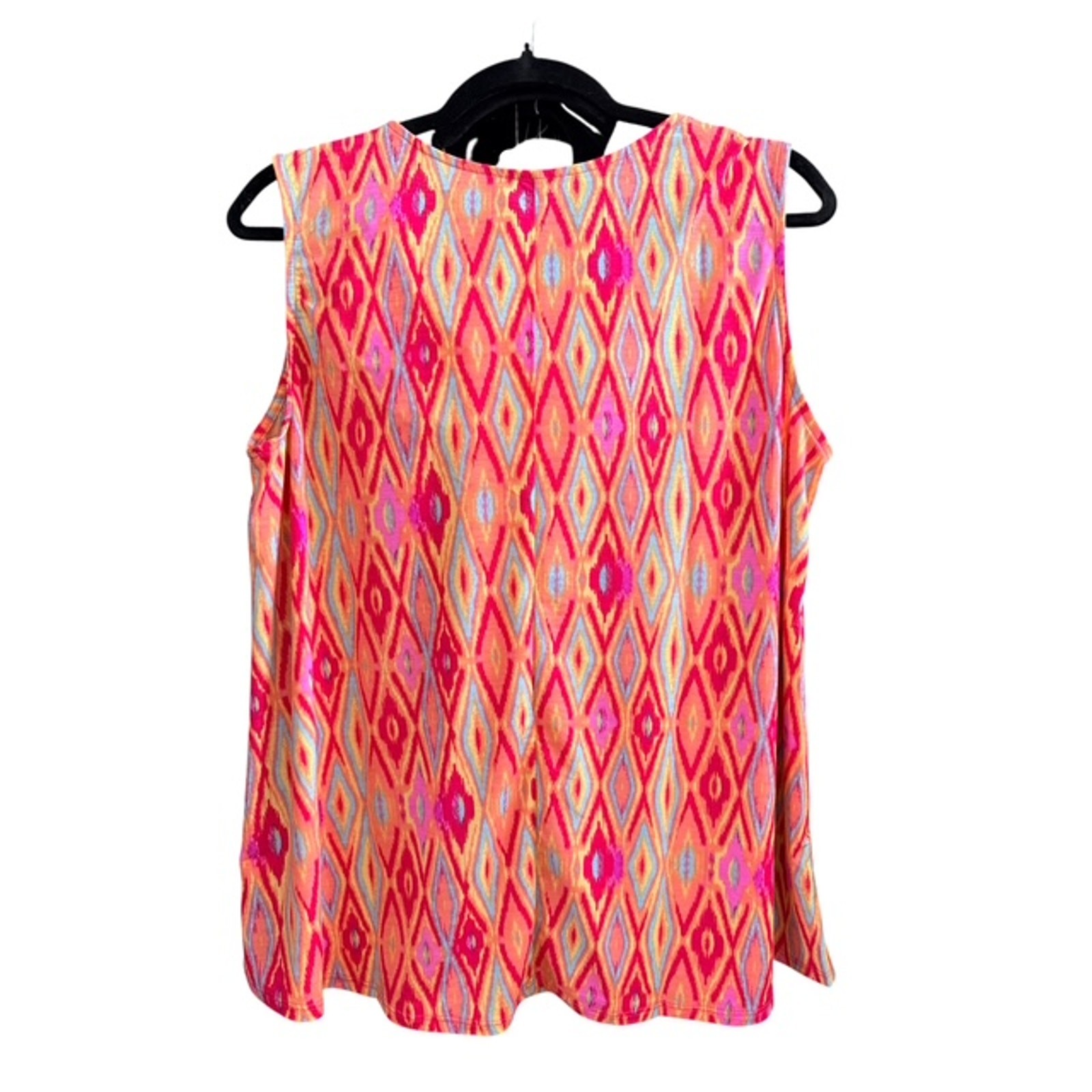 Dear Scarlett - Geometric Diamond Sleeveless Tank - Medium - Image 4